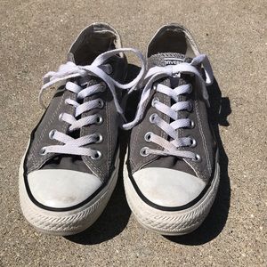 Grey Converse Low Cut